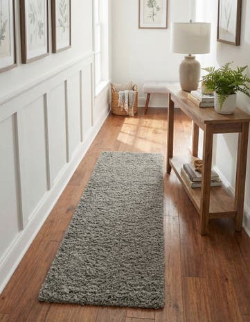2' 7 x 10' Solid Shag Runner Rug