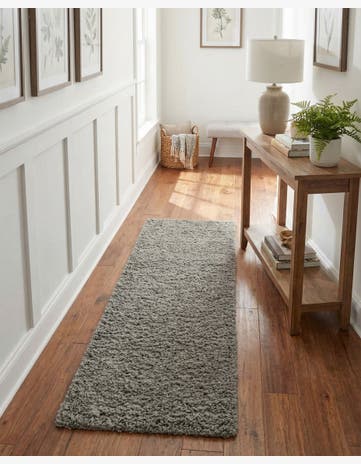 2' 7 x 10' Solid Shag Runner Rug