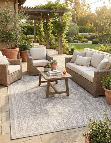 6' x 9' Easy-Clean Aztec Indoor / Outdoor Rug