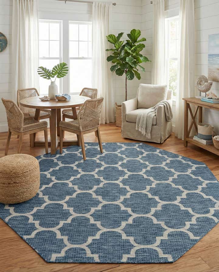 7' 10 x 7' 10 Easy-Clean Lattice Indoor / Outdoor Octagon Rug