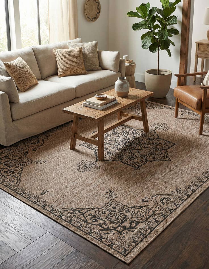 Detail image of  7' x 10'  Washable Traditional Indoor / Outdoor Rug