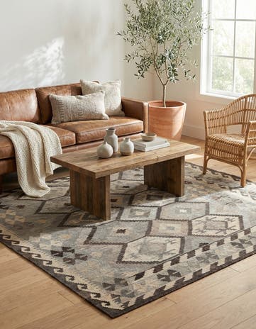 5' 2 x 6' 6 Hand Woven Kilim Maymana Wool Rug