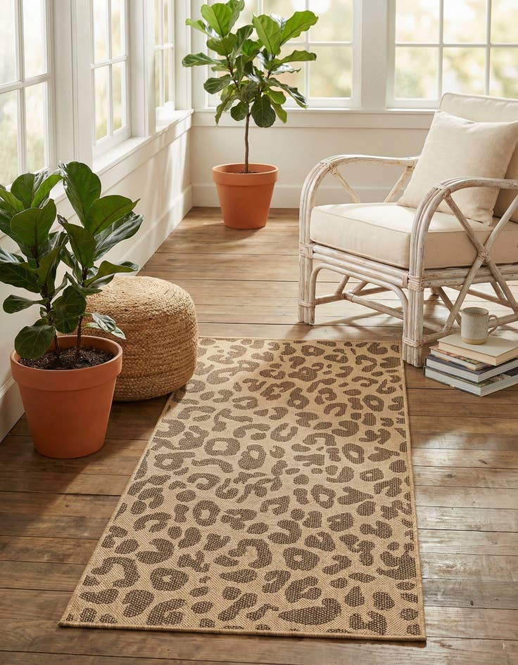 Detail image of 2' 7 x 6' Dunes Runner Rug