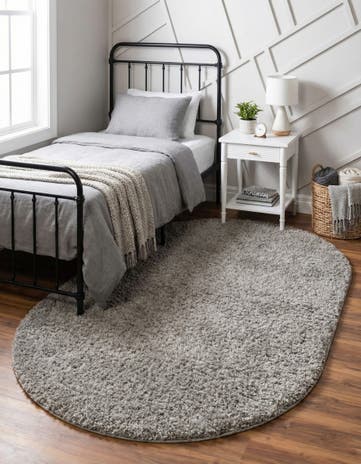 3' x 5' 3 Solid Shag Oval Rug