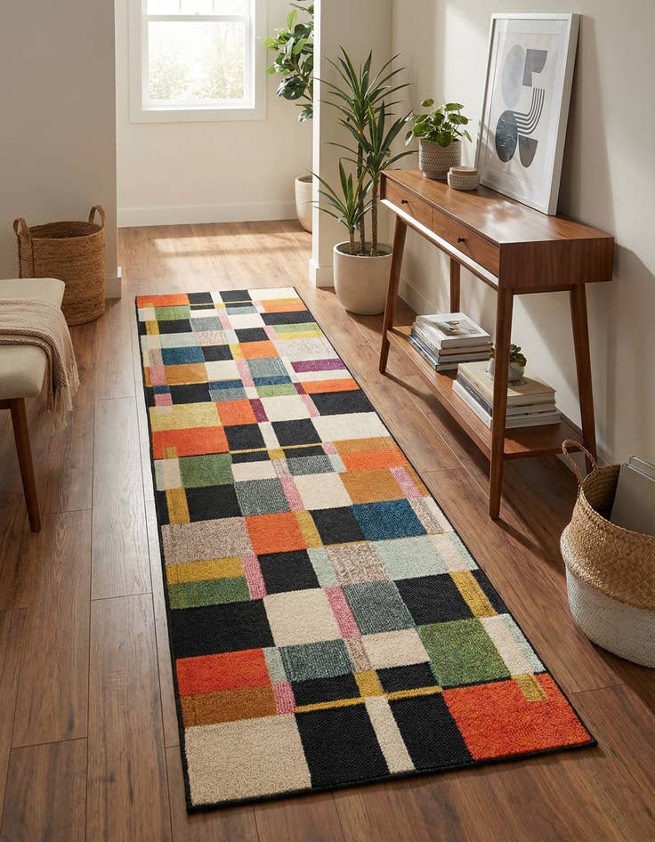 Detail image of 2' 7 x 12'  Washable Casablanca Indoor / Outdoor Runner Rug