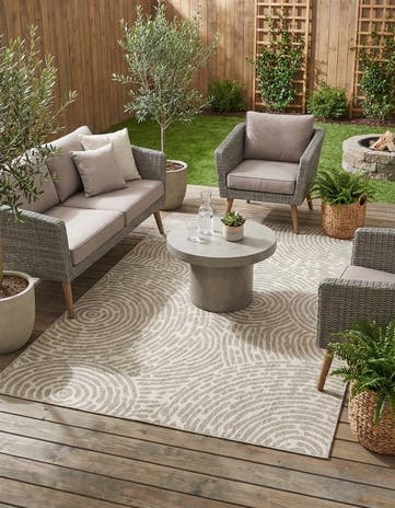 5' 3 x 8' Easy-Clean Modern Indoor / Outdoor Rug