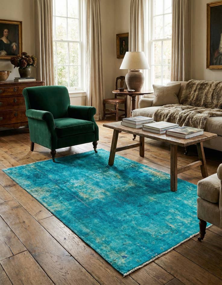 Detail image of 3' 9 x 4' 4 Vintage Royal Rug