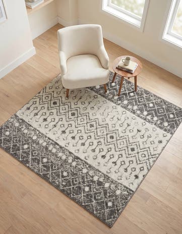5' 3 x 5' 3 Moroccan Trellis Square Rug