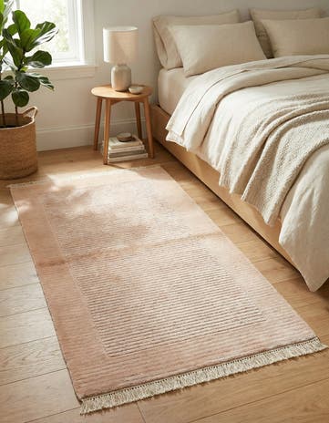 2' 7 x 5' Hand Knotted Darya Wool Rug