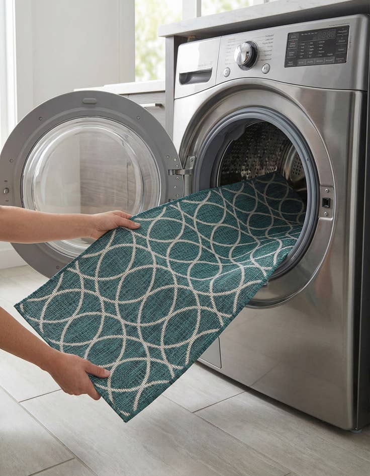 Detail image of 2' x 6'  Washable Trellis Indoor / Outdoor Runner Rug