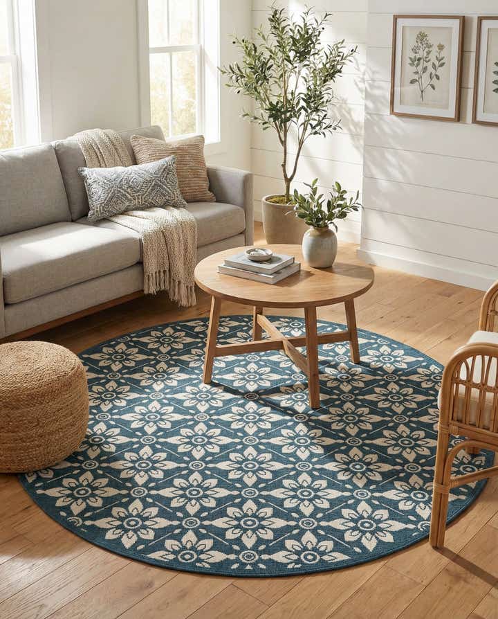 6' x 6' Easy-Clean Lattice Indoor / Outdoor Round Rug