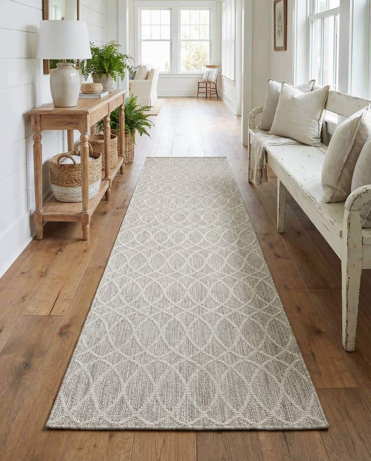 Detail image of 2' 7 x 10' Easy-Clean Lattice Indoor / Outdoor Runner Rug