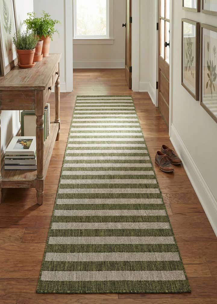 2' 7 x 10' Easy-Clean Ribbon Indoor / Outdoor Runner Rug