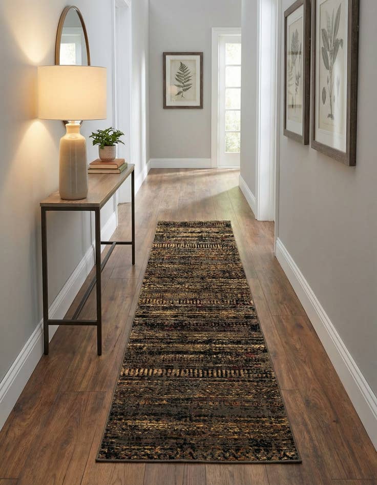 Detail image of  2' 7 x 10' Saturn Runner Rug