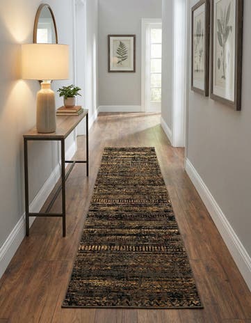 2' 7 x 10' Saturn Runner Rug