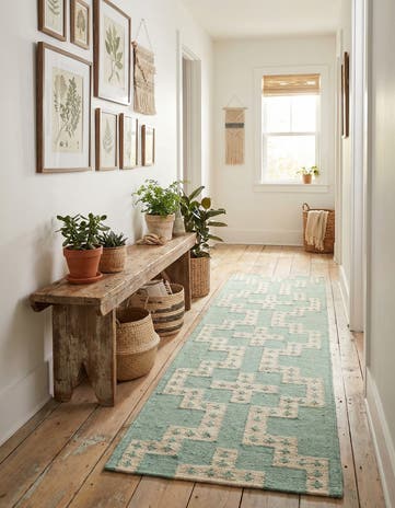 2' x 8' Hand Woven Kilim Wool Runner Rug