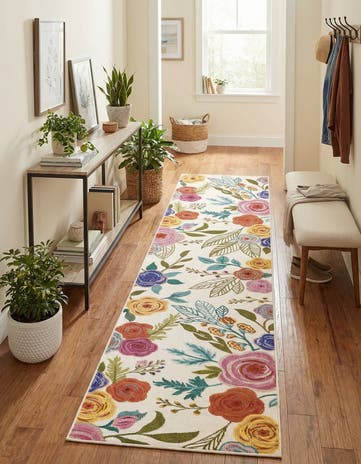 2' 7 x 10' Blossom Runner Rug