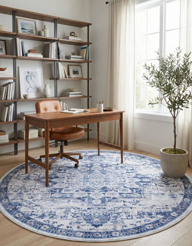 Detail image of 7' 10 x 7' 10  Washable Renaissance Round Rug