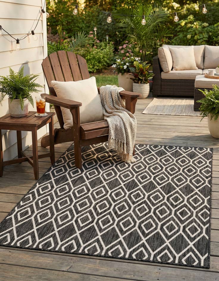 Detail image of 1' 4 x 1' 4  Washable Jill Zarin Turks and Caicos Indoor / Outdoor Sample Rug