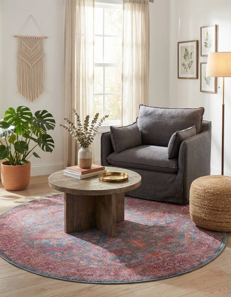 Detail image of 7' 3 x 7' 3  Washable Mangata Round Rug