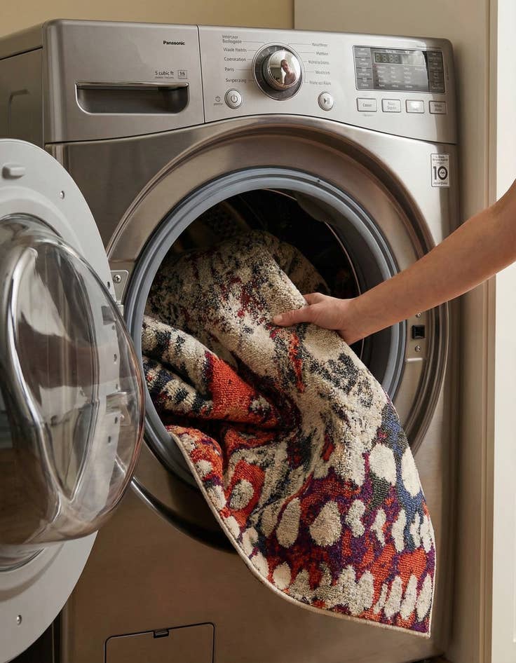 Detail image of  5' 3 x 5' 3  Washable Haerfest Square Rug