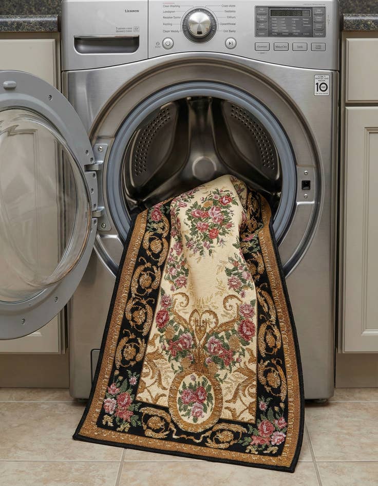 Detail image of 2' x 5'  Washable Traditional Indoor / Outdoor Runner Rug