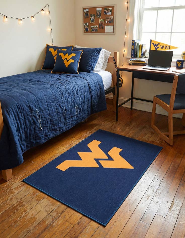 Detail image of 1' 7 x 2' 5 College Collection Rug