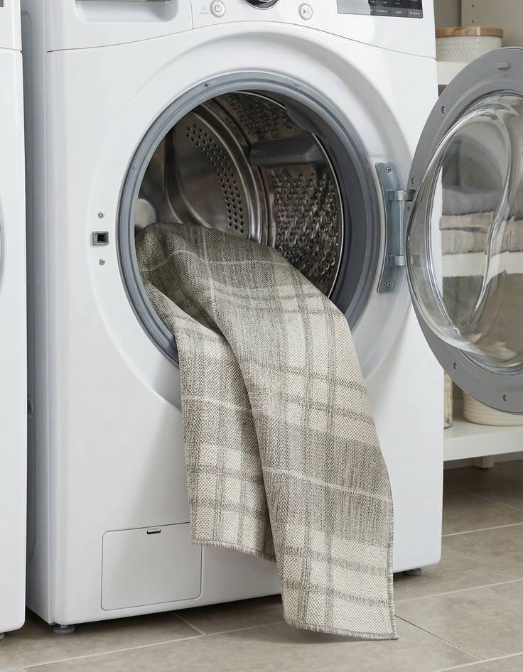 Detail image of 2' x 5' 3  Washable Checkered Indoor / Outdoor Runner Rug