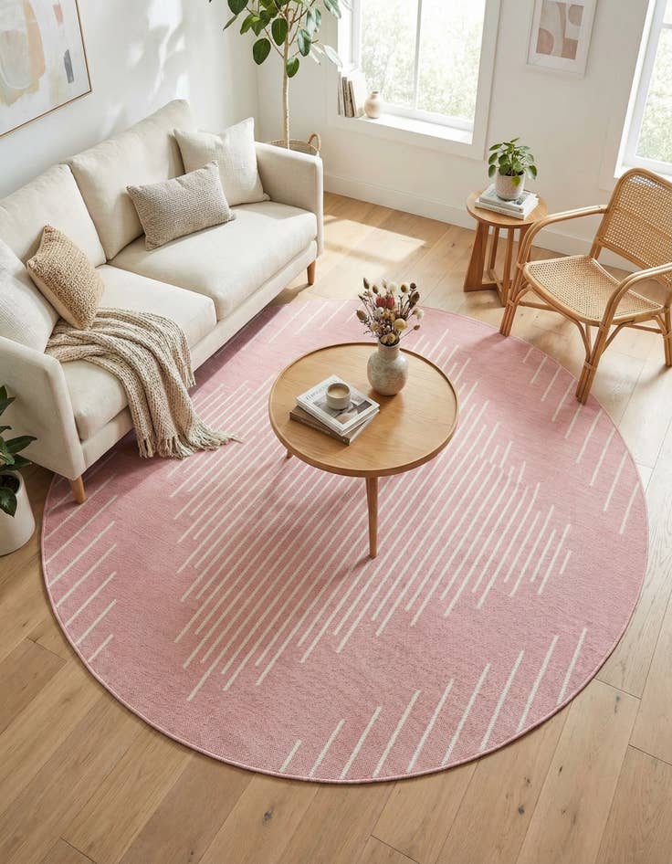 Detail image of 7' 10 x 7' 10 Easy-Clean Modern Indoor / Outdoor Round Rug