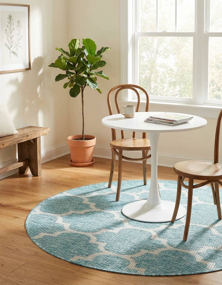 Detail image of 3' x 3'  Washable Trellis Indoor / Outdoor Round Rug