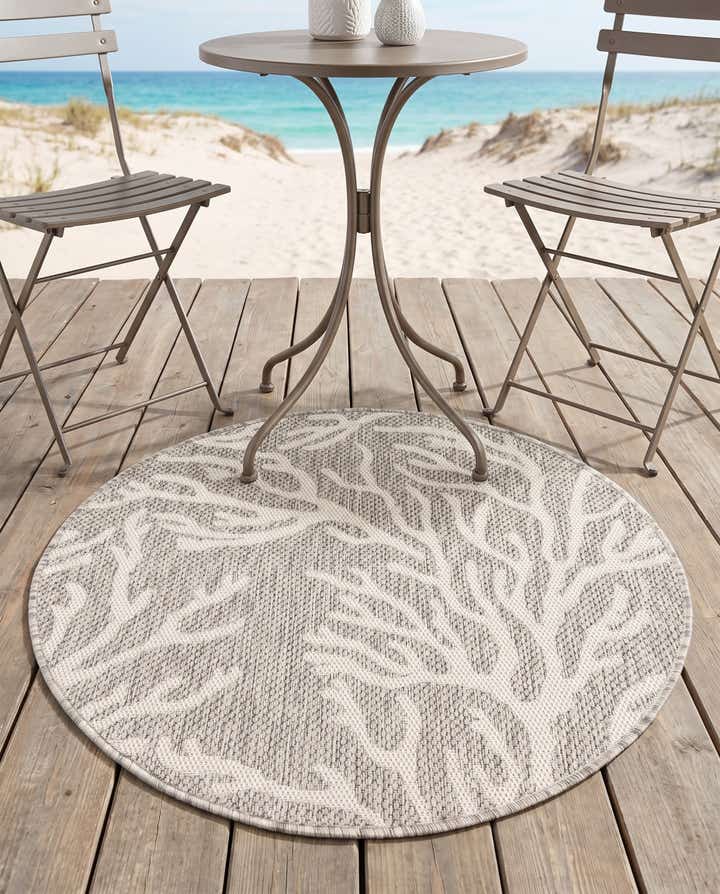 3' x 3' Easy-Clean Coastal Indoor / Outdoor Round Rug