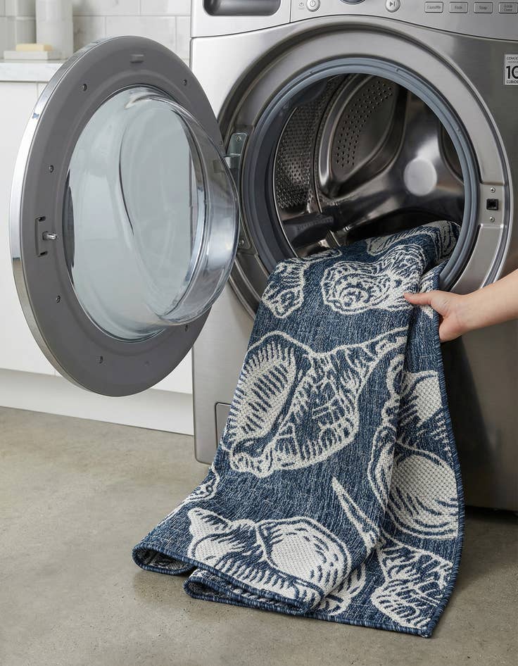 Detail image of  2' x 6'  Washable Coastal Indoor / Outdoor Runner Rug