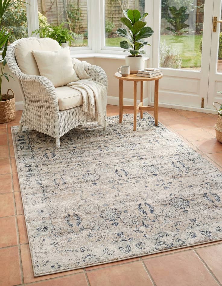 Detail image of  5' x 7' 7 Modern Classical Rug