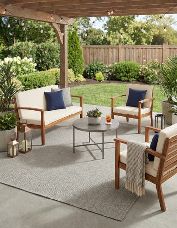7' x 10' Easy-Clean Solid Indoor / Outdoor Rug