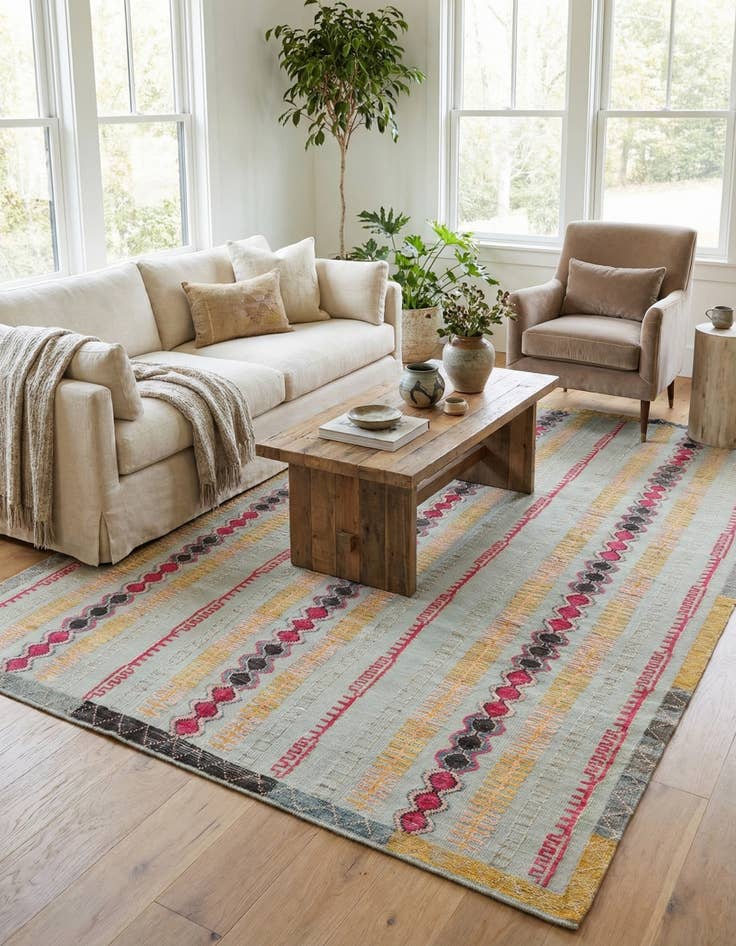 Detail image of 8' 10 x 12' 4  Hand Knotted Darya Wool Rug