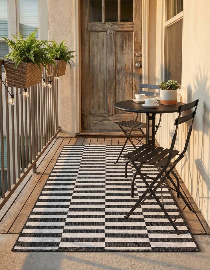 Detail image of 2' x 3'  Washable Striped Indoor / Outdoor Rug