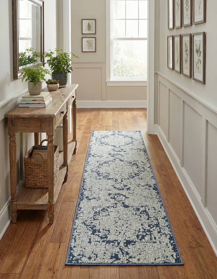Detail image of 2' x 8'  Washable Traditional Indoor / Outdoor Runner Rug