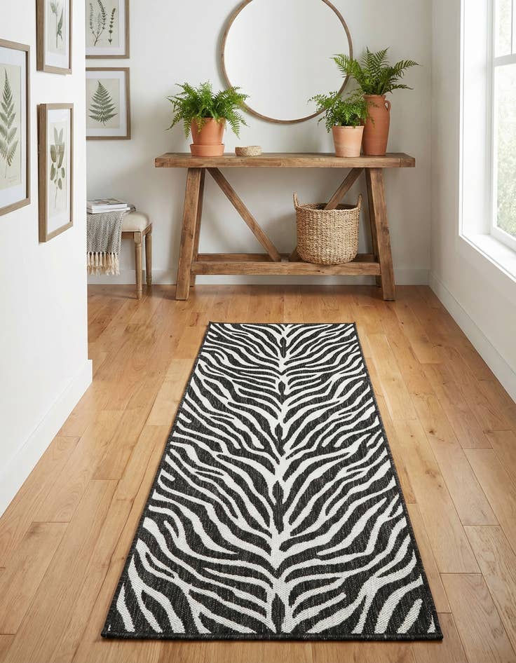 Detail image of 2' x 6'  Washable Safari Indoor / Outdoor Runner Rug