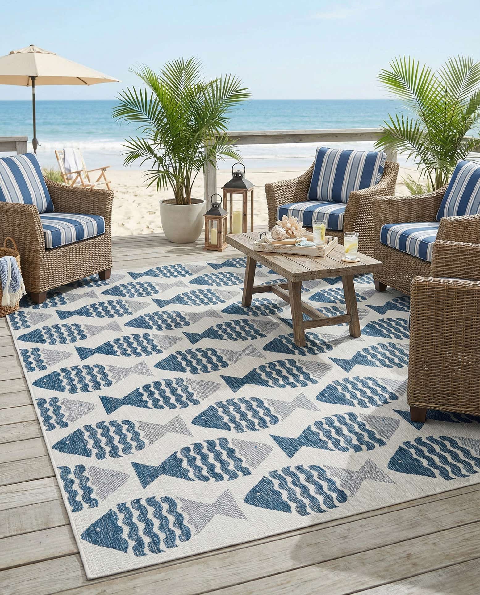 10' x 14' Easy-Clean Coastal Indoor / Outdoor Rug