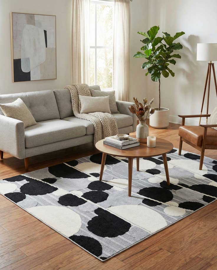 Detail image of 5' 3 x 7' 7 Easy-Clean Indoor / Outdoor Rug