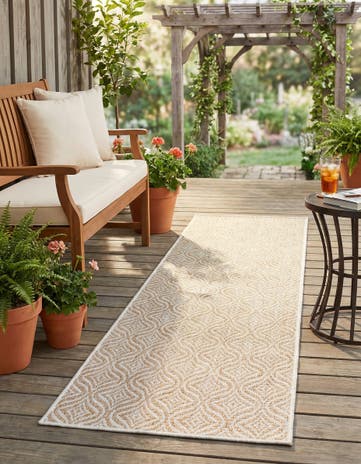 Taupe Easy-Clean Lattice Indoor / Outdoor Runner Rug