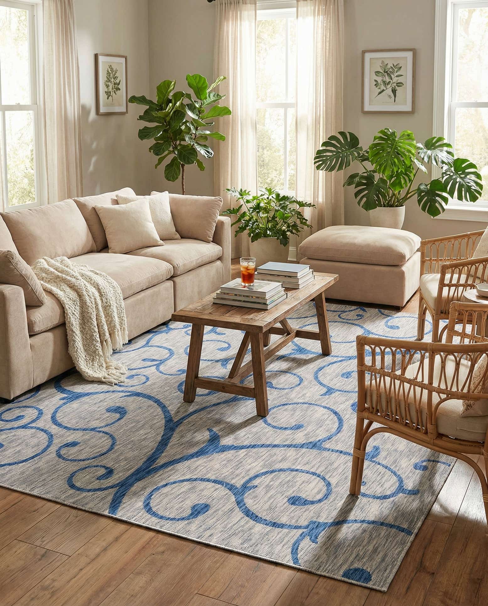 9' x 12' Easy-Clean Botanical Indoor / Outdoor Rug