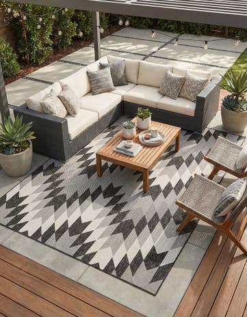 7' 10 x 10' Easy-Clean Modern Indoor / Outdoor Rug