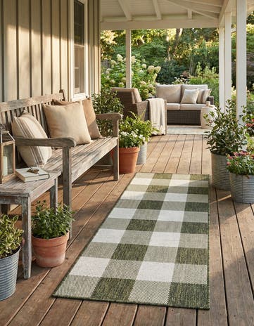 2' x 6' Easy-Clean Checkered Indoor / Outdoor Runner Rug