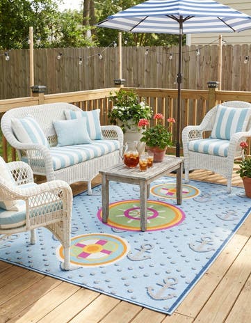 5' 3 x 7' 7 Easy-Clean Indoor / Outdoor Rug