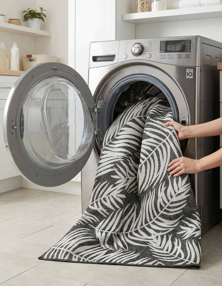 Detail image of 7' 10 x 10'  Washable Botanical Indoor / Outdoor Rug