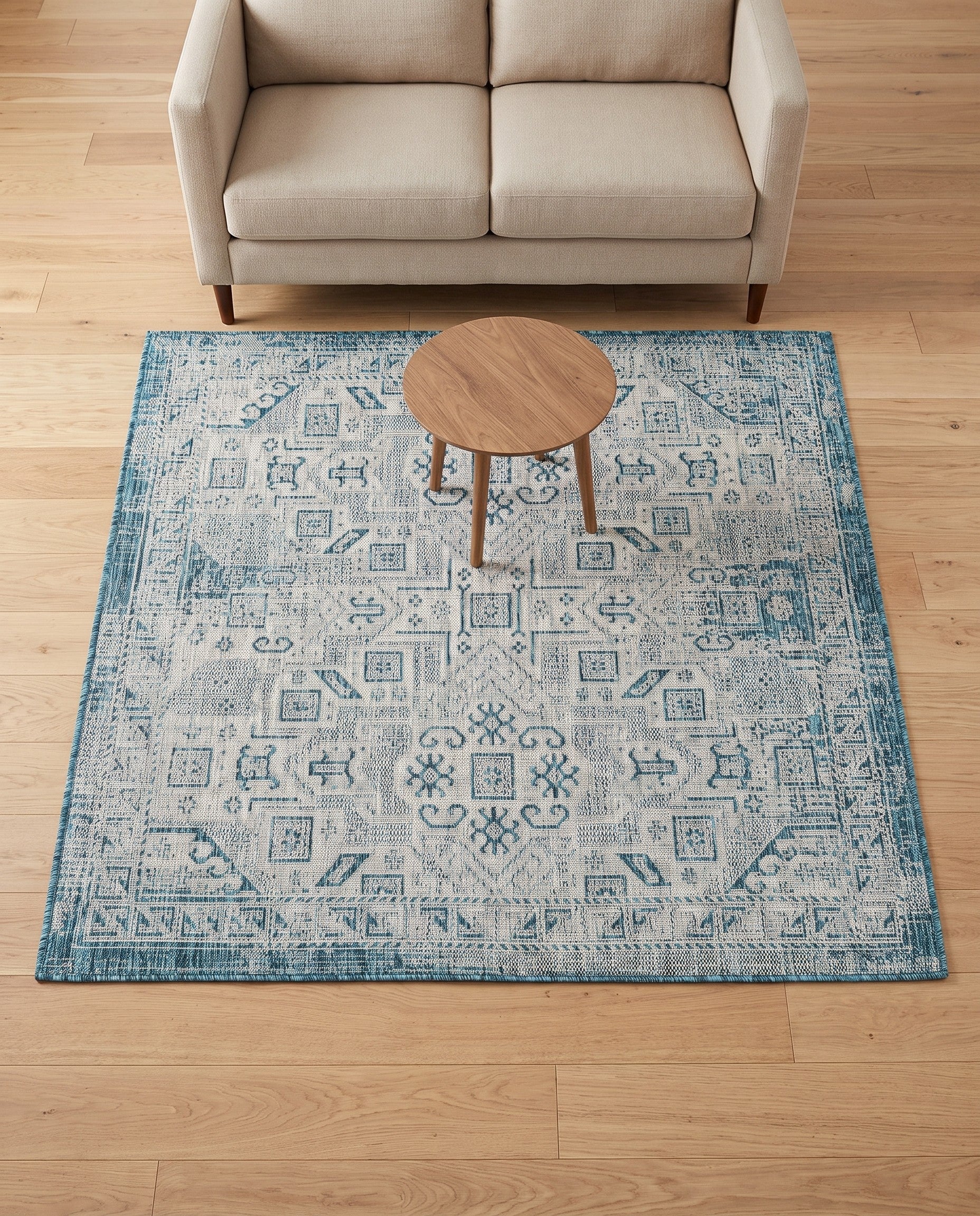 5' 3 x 5' 3 Easy-Clean Aztec Indoor / Outdoor Square Rug