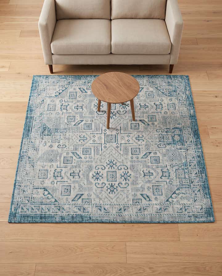 5' 3 x 5' 3 Easy-Clean Aztec Indoor / Outdoor Square Rug