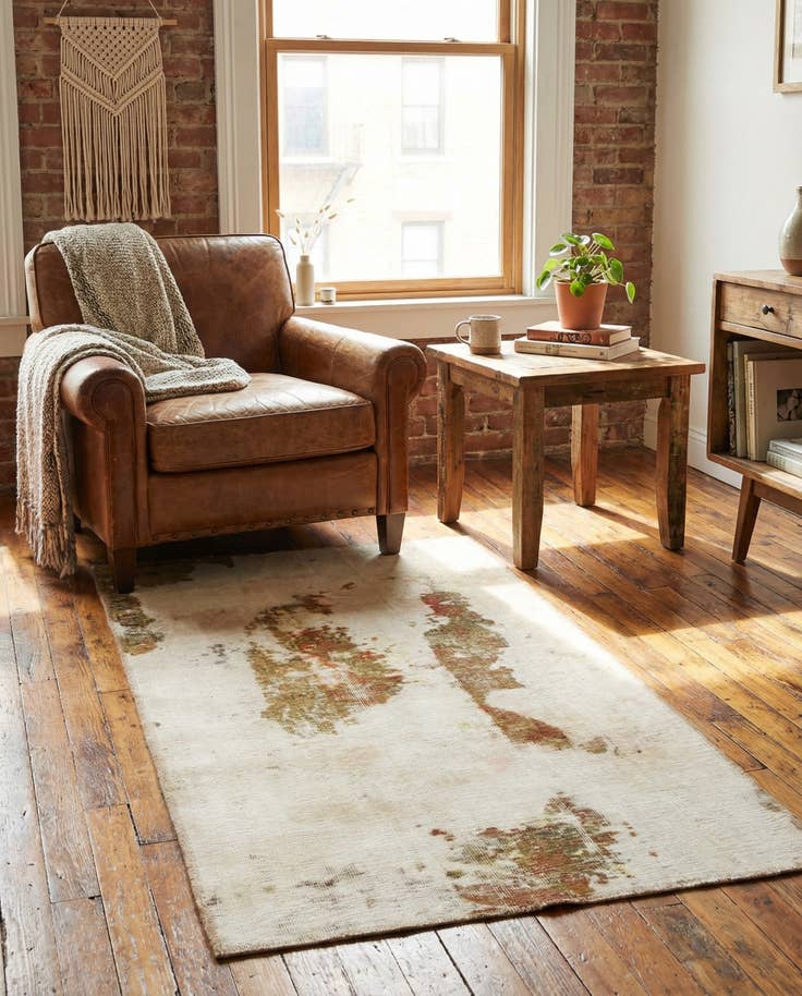 Detail image of 2' 8 x 5' Hand Knotted Ultra Vintage Persian Wool Rug