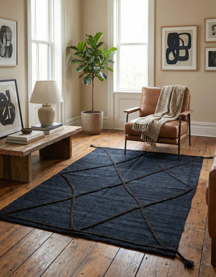 Detail image of 4' 2 x 5' 11  Hand Woven Kilim Modern Wool Rug